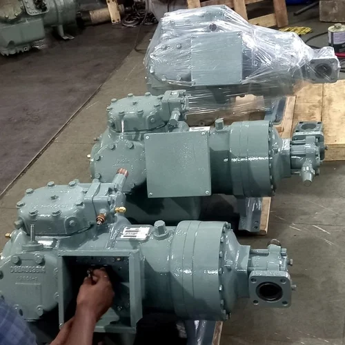 1-50-carlyle-semi-hermetic-compressors-model-06e-440-2941.webp