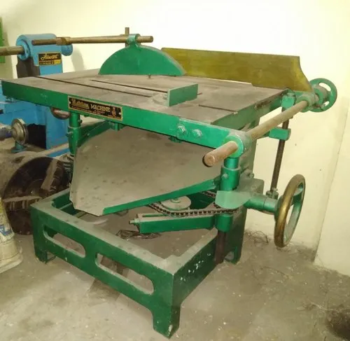 1-semi-automatic-circular-saw-wood-cutting-machine-1231.webp