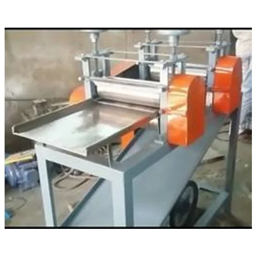 1-semi-automatic-samosa-patti-making-machine-3923.webp