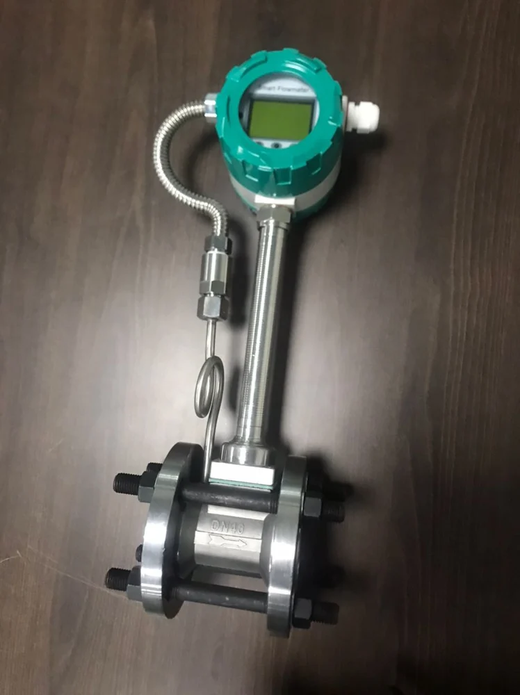 Stainless Steel Vortex flow meter, Repeatability: Steam, 200 Degree